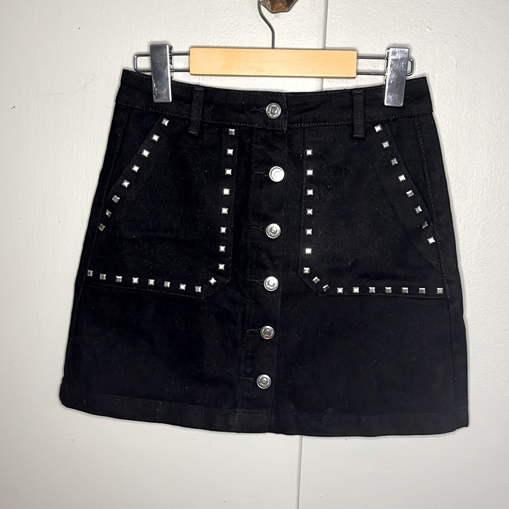 Pull&Bear Denim button up skirt
